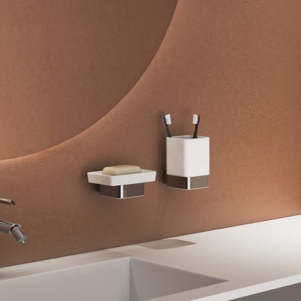 Origins Living Spluga Chrome Tumbler Holder Cropped Lifestyle